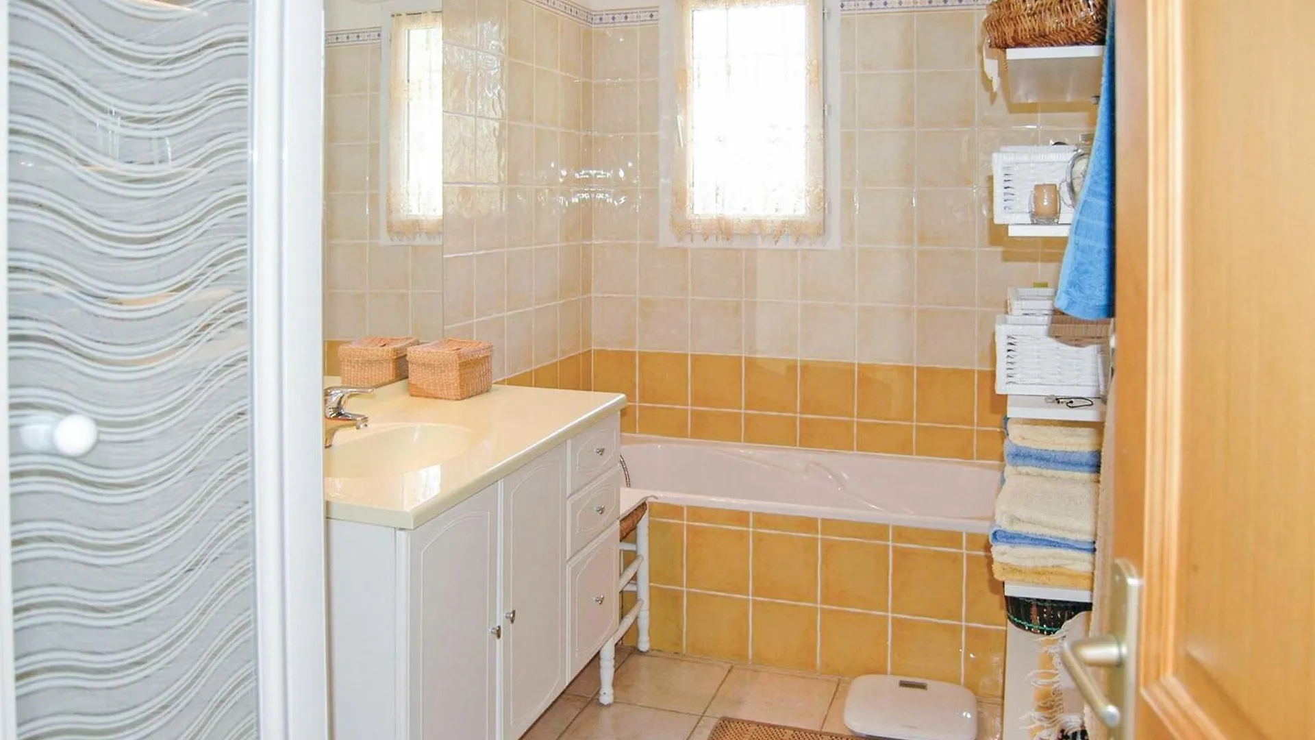 3 Bedroom Nice Home In Varages